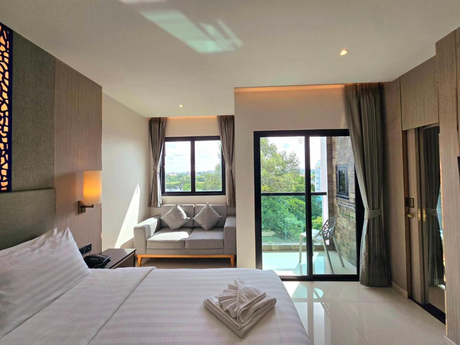 The Tj Hotel Jomtien Exterior photo