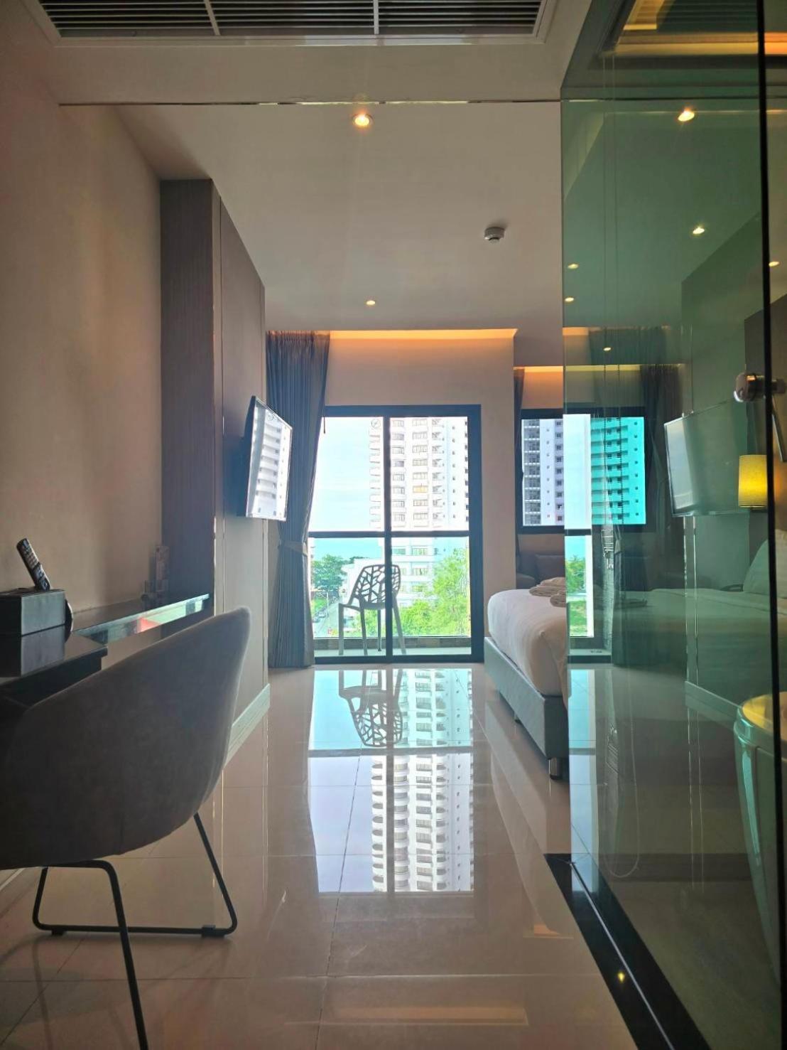 The Tj Hotel Jomtien Exterior photo
