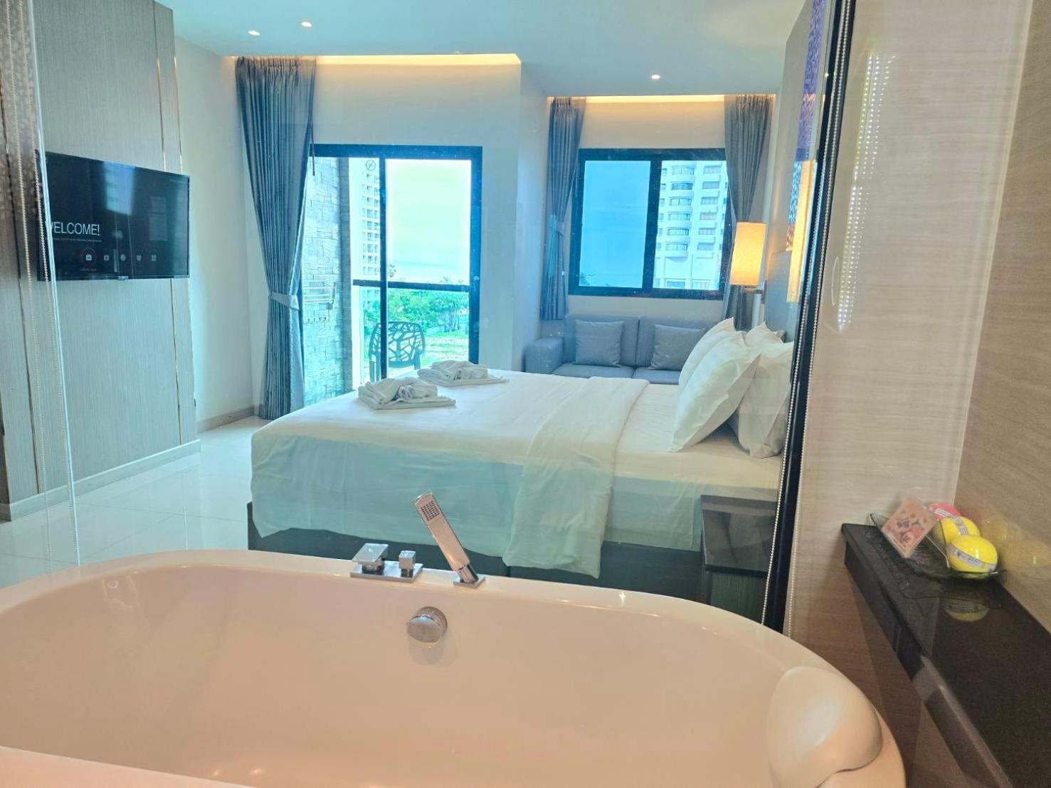 The Tj Hotel Jomtien Exterior photo