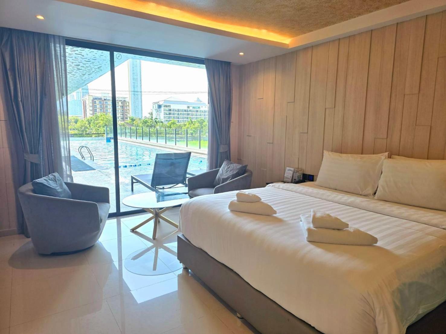 The Tj Hotel Jomtien Exterior photo