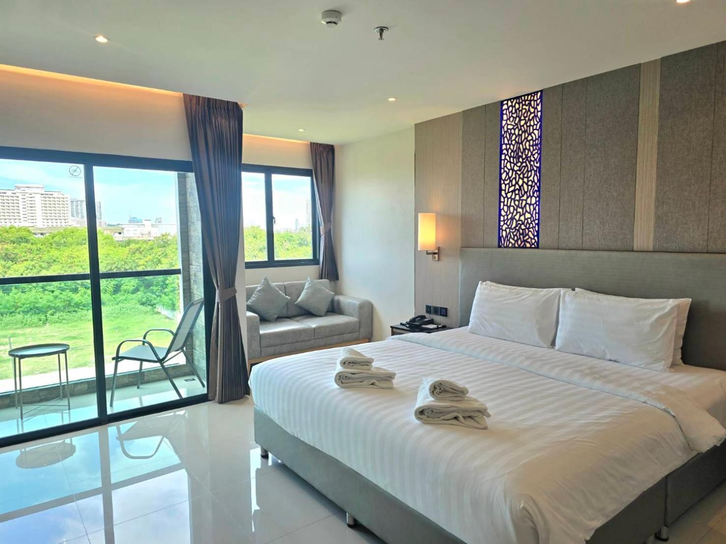 The Tj Hotel Jomtien Exterior photo